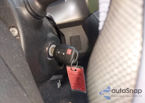 2013 Toyota Rav4 Xle z USA, uszkodzony, nr VIN 2T3WFREV3DW024568